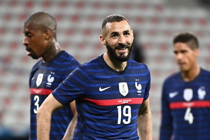 法国羽毛球队轻取日本羽毛球队,陶菲克制霸全场的简单介绍 法国羽毛球队轻取日本羽毛球队,陶菲克制霸全场的简单介绍