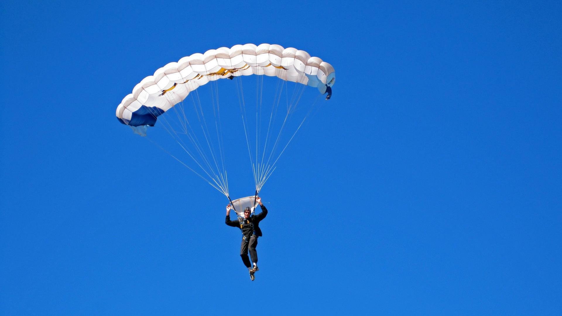 切特·霍姆格伦,当公牛带走黄蜂,他如何成为雷霆的关键先生