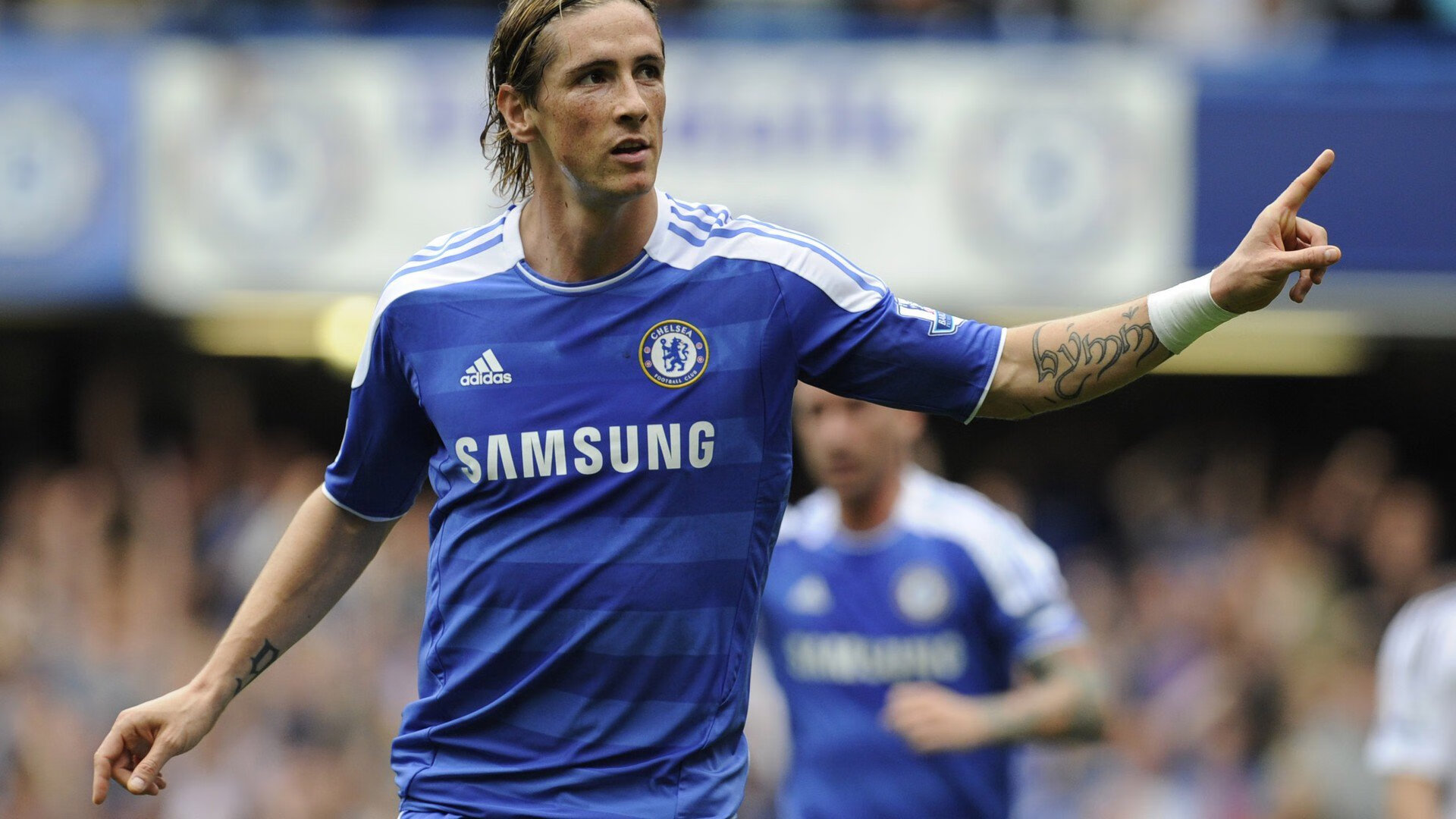 银箭失色跃马奔腾，拉塞尔独木擎天难敌法拉利团队完胜